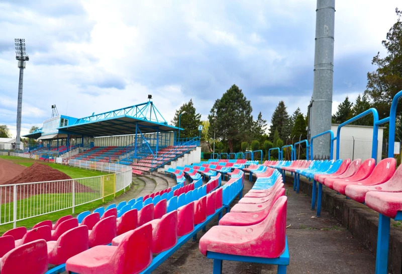 Stadion MOSiR w Wodzisławiu Śląskim. Tutaj grały gwiazdy Ekstraklasy